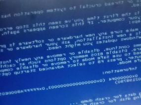 电脑显示器蓝屏问题的维修方法（解决蓝屏问题的关键步骤和技巧）